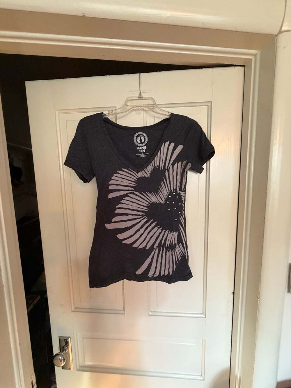 Hang Ten Women's Dark Gray V-Neck T-Shirt with Embellished Floral Graphic